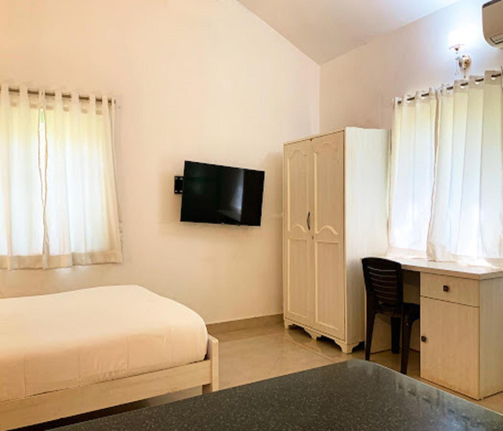 Lar Amorosa Boutique Hotel - Goa Calangute Exterior photo